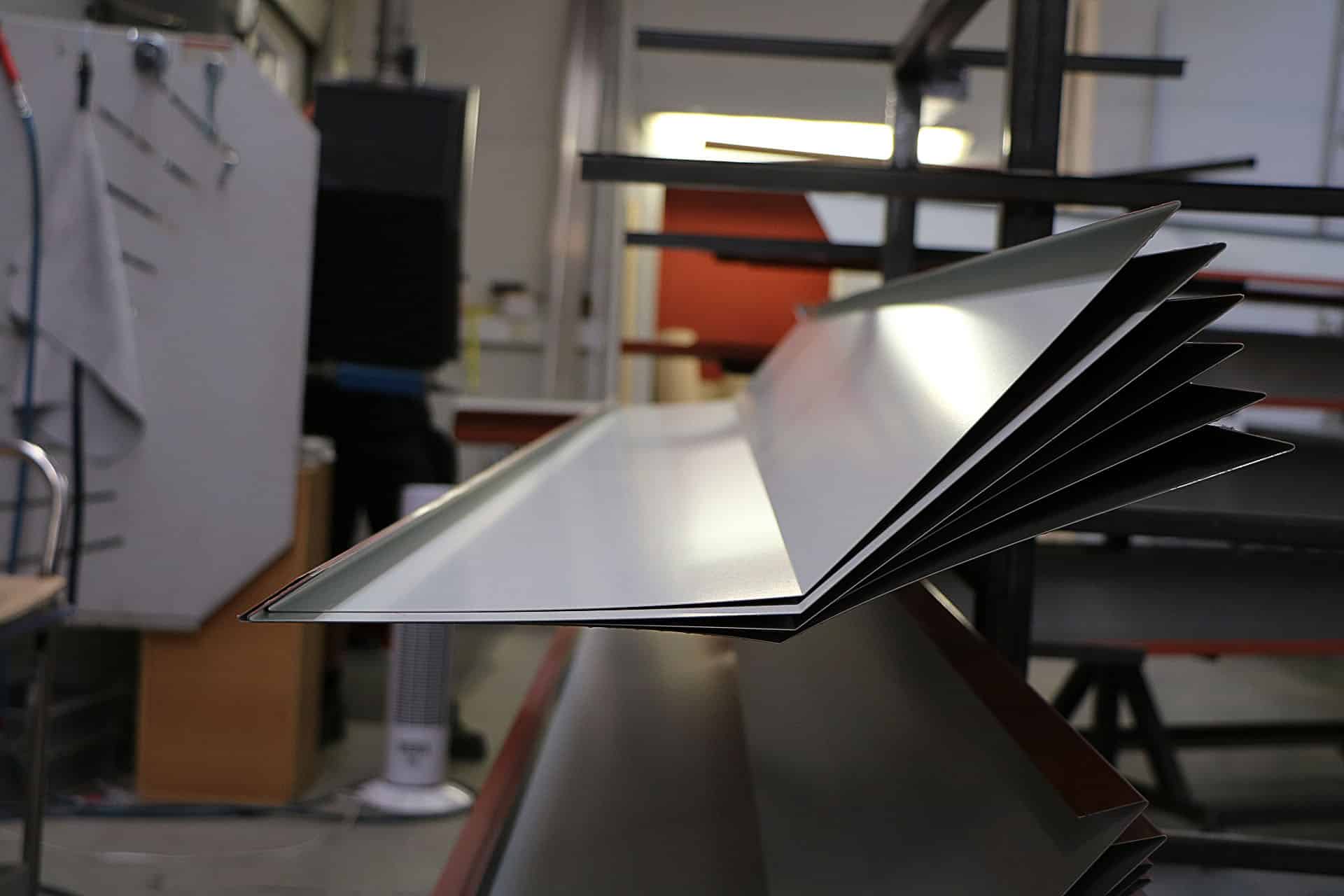 Lamelkassetter under produktion hos Midtjysk Pladebearbejdning